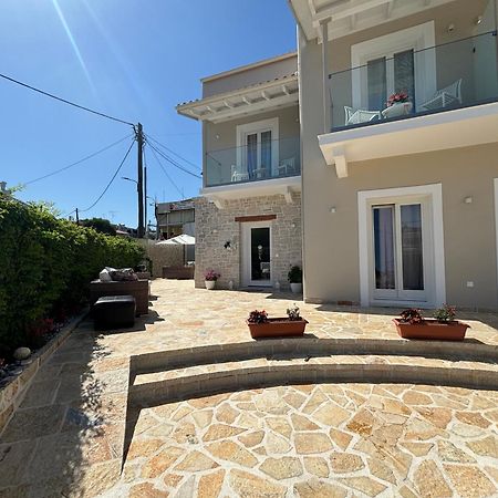 Mayflower Apartments Касиопи Екстериор снимка