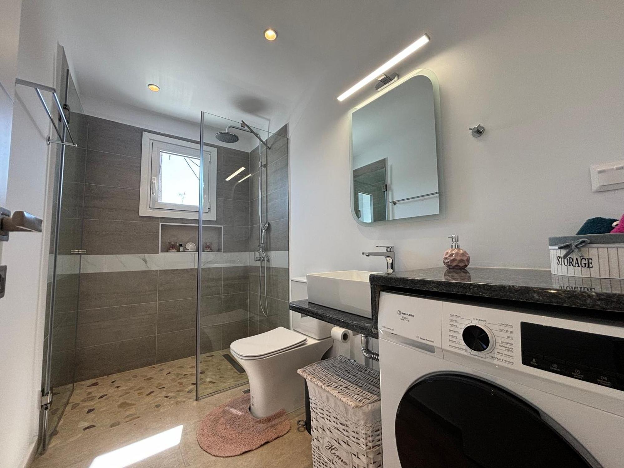 Mayflower Apartments Касиопи Екстериор снимка